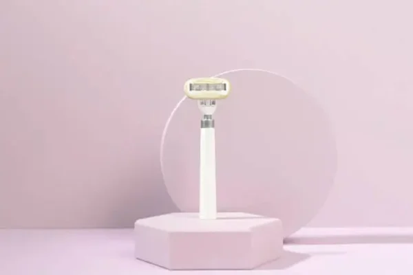 GlowCare Smooth Glide Shaver